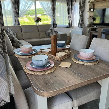 Visma Caravan Llanddwywe Exterior photo