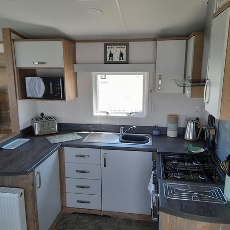 Visma Caravan Llanddwywe Exterior photo
