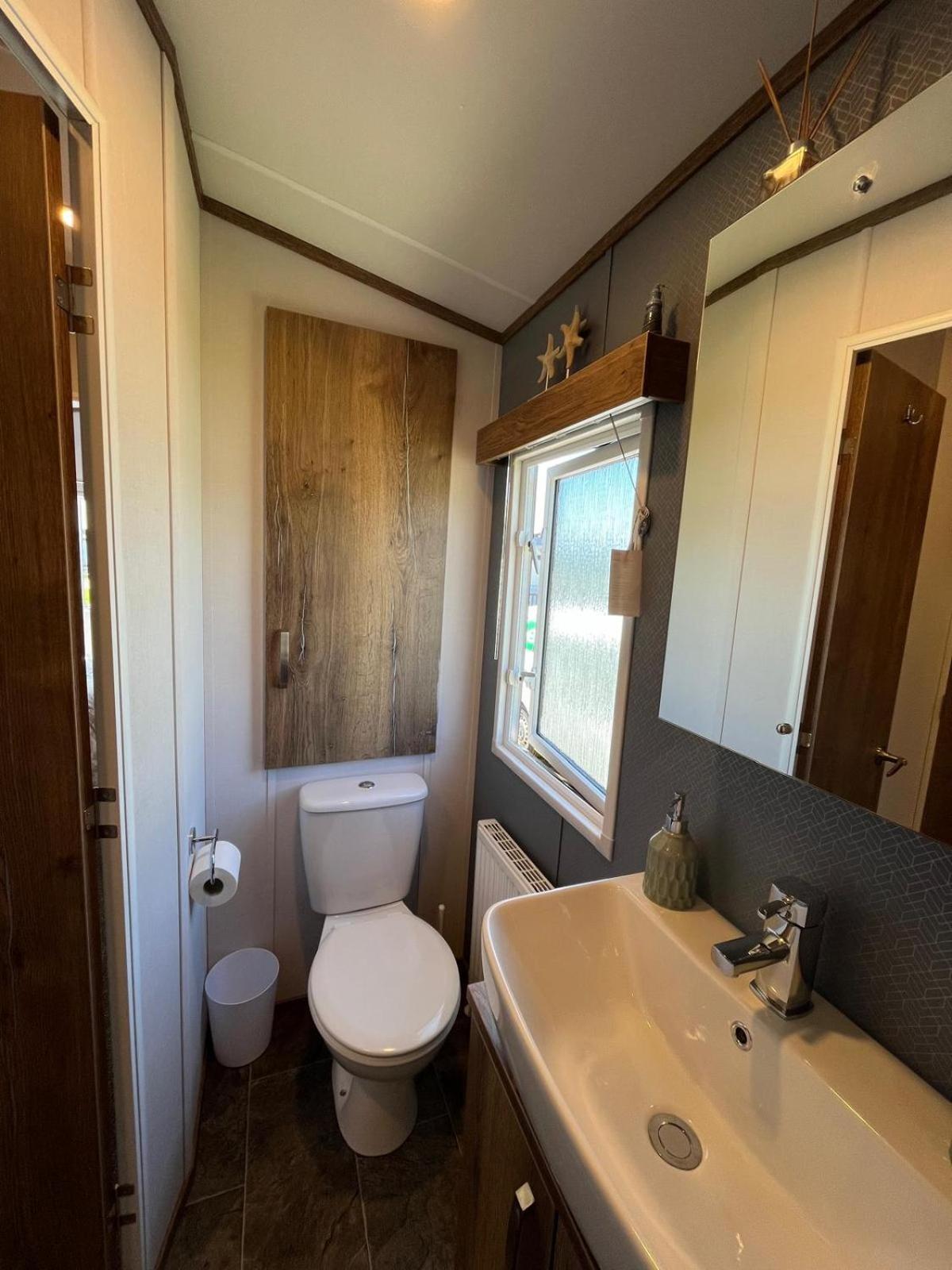 Visma Caravan Llanddwywe Exterior photo