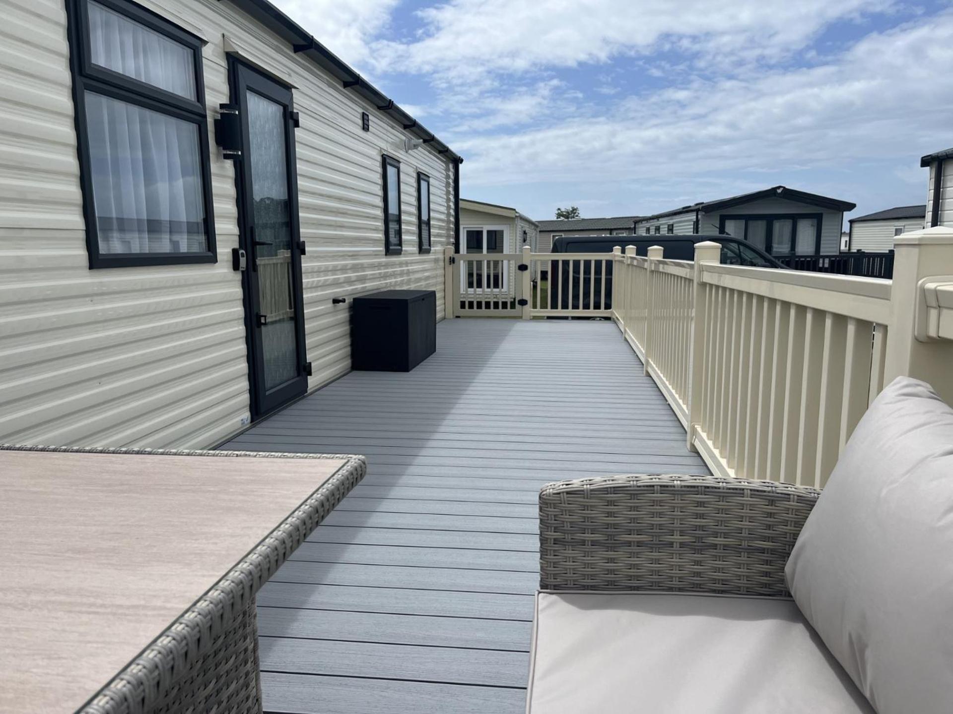 Visma Caravan Llanddwywe Exterior photo